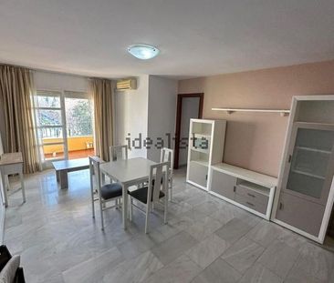 Alquiler de piso en Centro - Photo 3