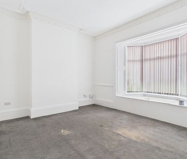 2 Bedroom Mid Terraced House - Photo 1