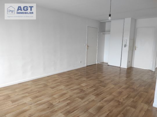 Location Appartement 4 pièces 72m² BEAUVAIS 60000 - Photo 1