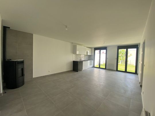 Location Maison 4 pièces 90m² - Photo 1