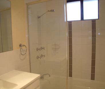 Neat & Tidy Duplex Located in Quiet Location & Great School Zones!!! - Photo 2