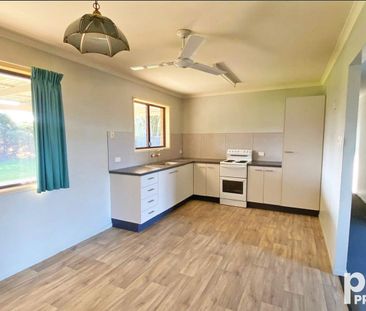 Neat as a pin - Central & Handy location! - Photo 3