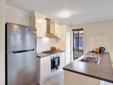 4 Bedroom Home - Photo 3