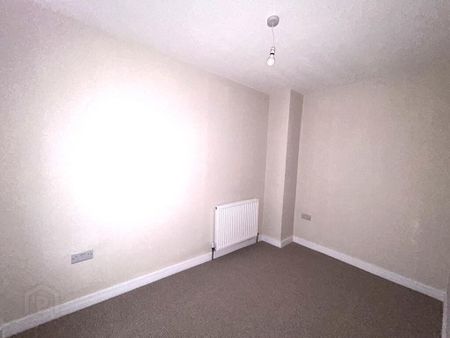 179 Avoniel Road, Belfast, BT5 4SG - Photo 3