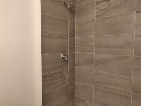 For Lease - 3237 Bayview Avenue Unit# 811, Toronto, Ontario - Photo 2