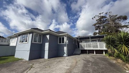 5 Bedroom Family Home - Photo 2