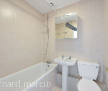 Surbiton Hill Park, Surbiton - Photo 6