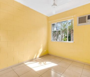 TWO BEDROOM UNIT - CLOSE TO LOCAL SHOPS AND SCHOOLS - Photo 1