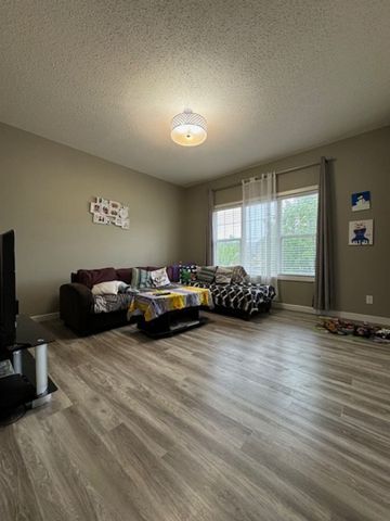3 Bedroom House in Stonebridge - Photo 5