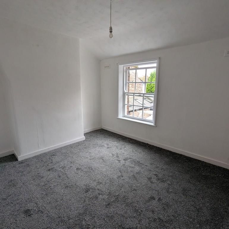 2 bedroom end of terrace house to rent - Photo 1