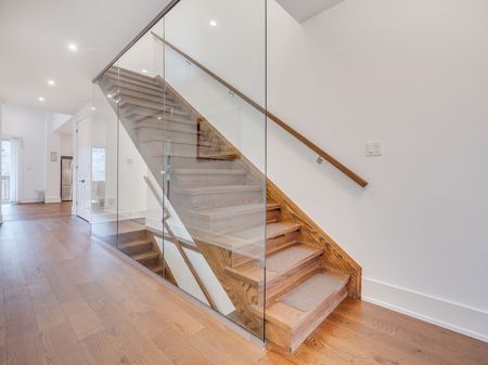 For Lease - 38 Thirty-First Street, Toronto, Ontario - Photo 5