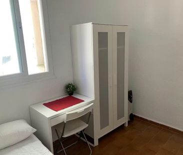 Calle de Fernández de los Ríos, Madrid, Community of Madrid 28015 - Photo 2