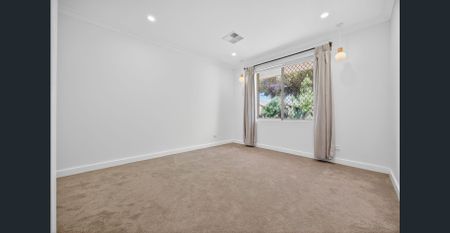 Stunning Three Bedroom Home in the Heart of Churchlands - Photo 2