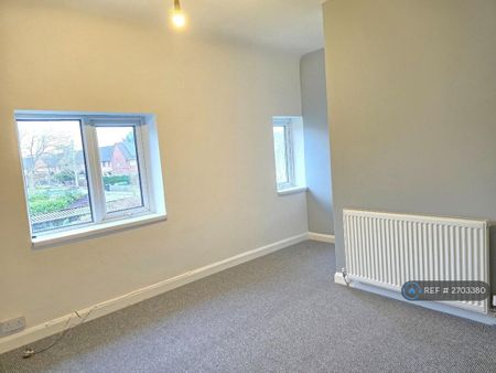 3 bedroom end of terrace house to rent - Photo 3