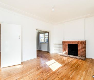 Character, Space & A Brand New Kitchen in the Heart of Penrith - Photo 6
