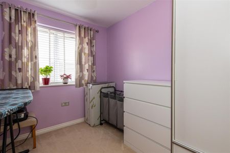 4 bed House To Let - Photo 3