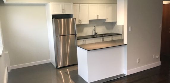 free Months rent w/ 1 year lease - Photo 2