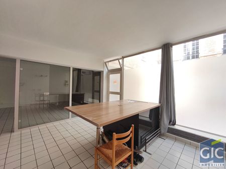 Location Appartement 2 pièces 49m² - Photo 2