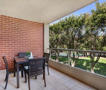 Spacious & Bright One Bedroom Apartment For Lease - Photo 4