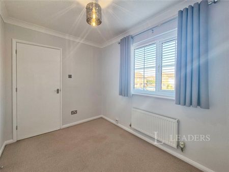 2 bedroom house to rent Cusak Road, Chelmer Village, Chelmsford, CM2 - Photo 5