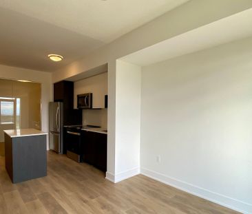 For Lease - 202 Burnhamthorpe Road Unit# 901, Mississauga, Ontario - Photo 6