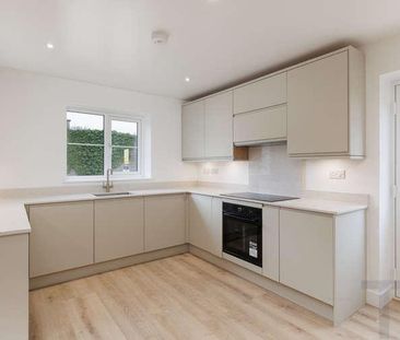 Newport, Isle Of Wight, PO30 - Photo 1