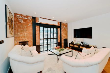 1 Bedroom 1 Bathroom - Photo 4