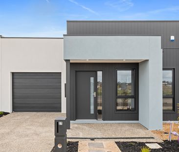 25 Leona Drive, Wyndham Vale VIC 3024 - House For Rent | Domain - Photo 4