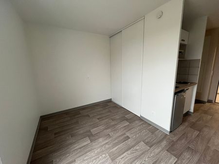 Location Appartement 1 pièce 16m² FRANQUEVILLE ST PIERRE 76520 - Photo 3