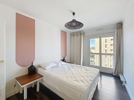 Location Appartement 4 pièces Meublé 104m² LE GRAND QUEVILLY 76120 - Photo 2