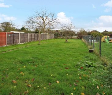 3 bed Semi Detached for rent - Photo 6