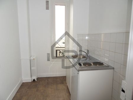STUDIO DE 25 M² A 2 MIN A PIED DE LA GARE - Photo 5
