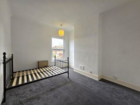 2 Bed Terraced House For Rent - Photo 3