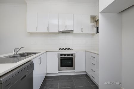 4/8 Sadie Street, Glenroy VIC 3046 - House For Rent | Domain - Photo 5