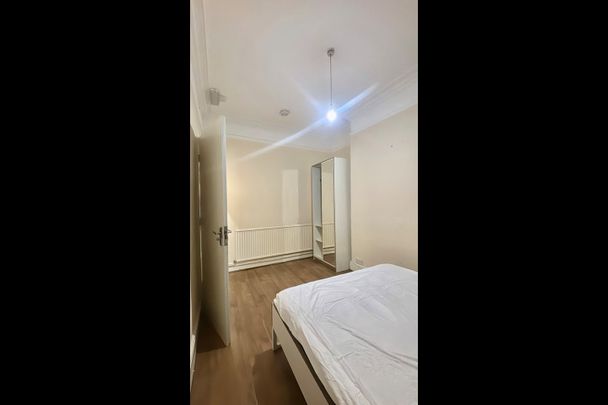 Room in a Shared House, Wilberforce Road, LE3 - Photo 1