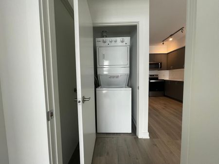 For Lease - 56 Lakeside Terrace Unit# 712, Barrie, Ontario - Photo 2