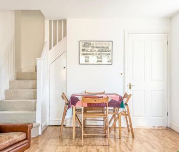 2 bedroom end of terrace house to rent - Photo 3