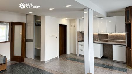 Pronájem bytu 1+kk 37 m² - Photo 2