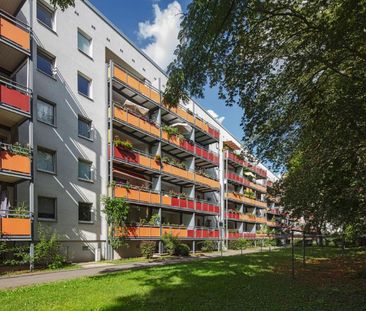 **Direkt im Zentrum: Südbalkon + Aufzug!** - Foto 3