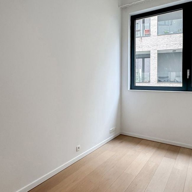 Appartement te huur in Elsene voor € 1.700 met 2 slaapkamers - Foto 1