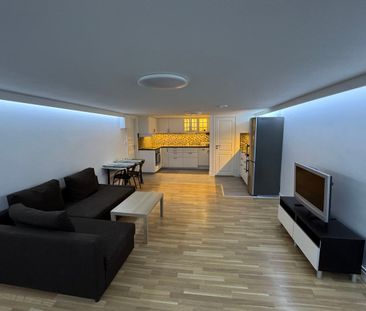 Varpholmsgränd, Skärholmen - Photo 1