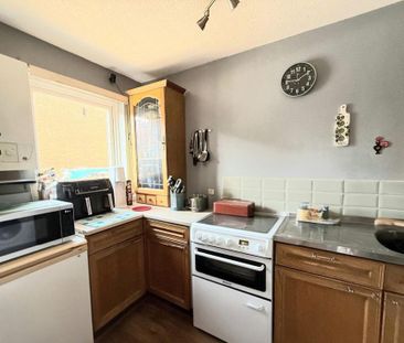 2 bedroom terraced house to rent - Photo 3