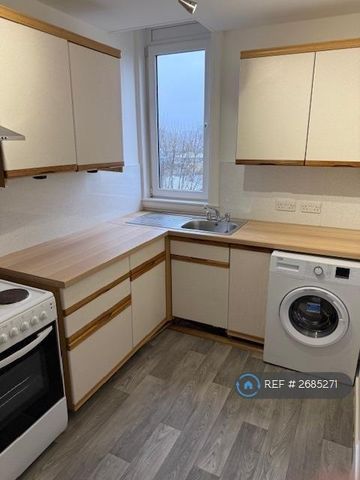 1 bedroom flat to rent - Photo 5
