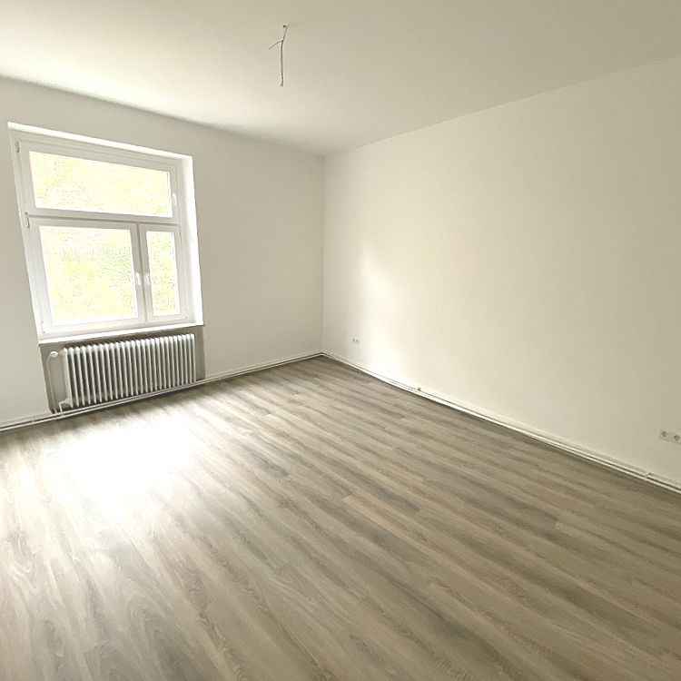 Etwas Besonderes: individuelle 3-Zimmer-Wohnung ab Mitte November verfügbar - Photo 1