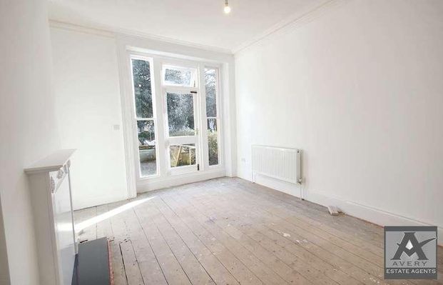 Shrubbery Terrace, BS23 - Photo 1