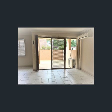 Spacious & Modern 2-Bedroom Apartment - Photo 3