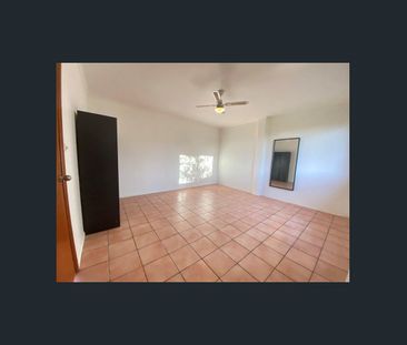 One-Bedroom Granny Flat in a Quiet Location - Photo 4