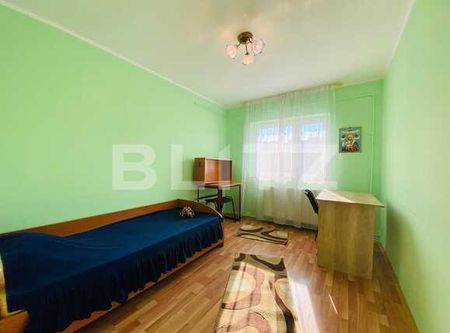 Apartament cu 3 camere, 65 mp, decomandat, pet friendly, zona Cora - Photo 4