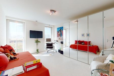 Exclusive 300 m² penthouse apartment with private elevator, access to Wallisellen - Photo 2