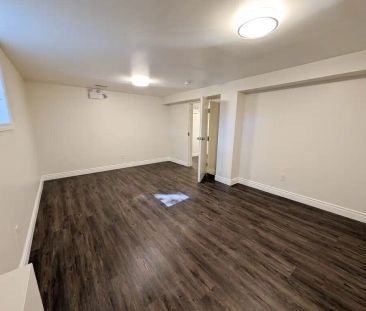 22 Oswald Ave - 2 — 2 Bedroom - Photo 2